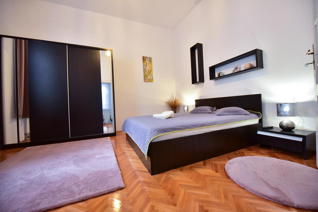 Flh - Klara Apt Sibiu Esterno foto